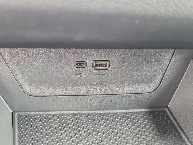 New 2027 Summit White Chevrolet LT image 33