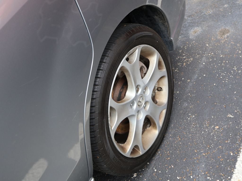 Used 2010 Silver Mazda Sport image 12