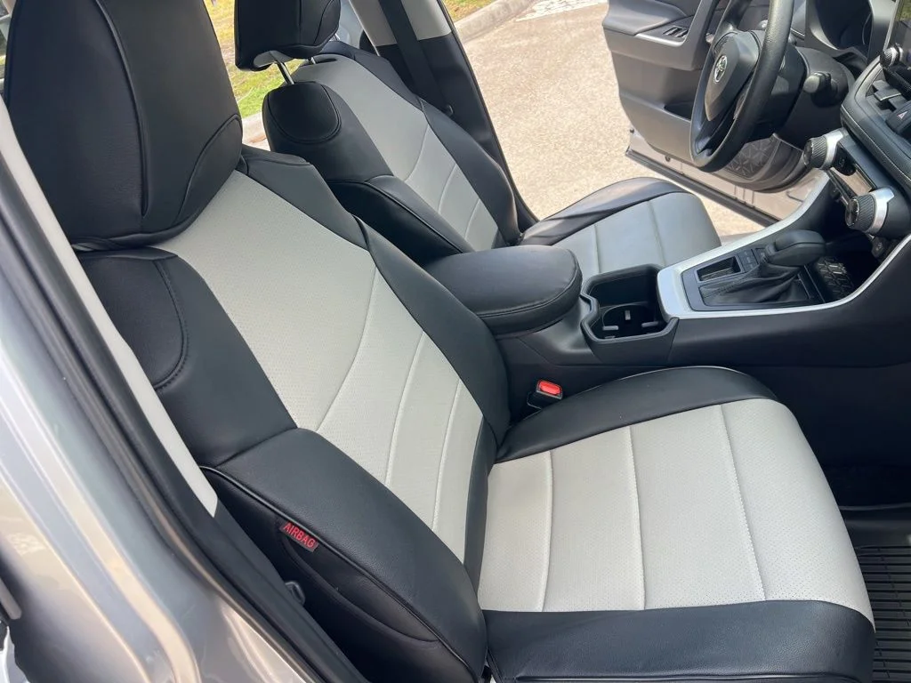 Used 2025  Toyota XLE image 56