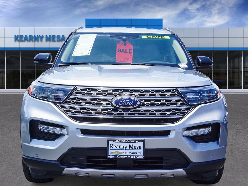 Used 2023 Silver Metallic Ford Limited image 2
