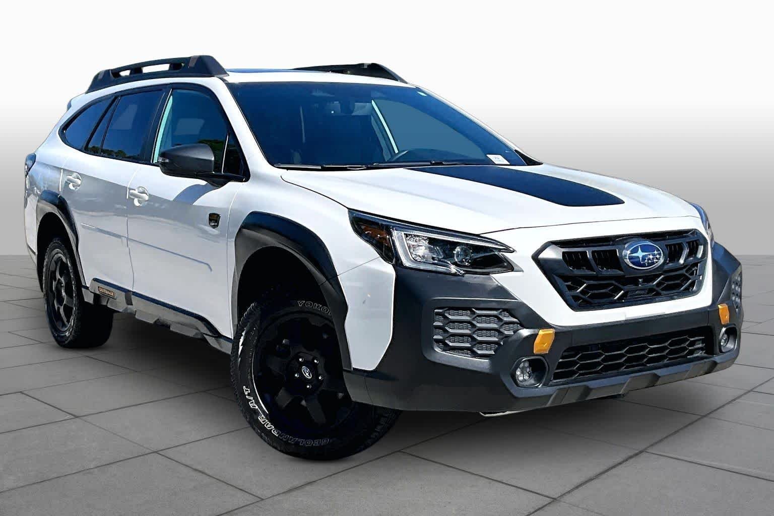 Used 2025 Crystal White Pearl Subaru Wilderness image 3