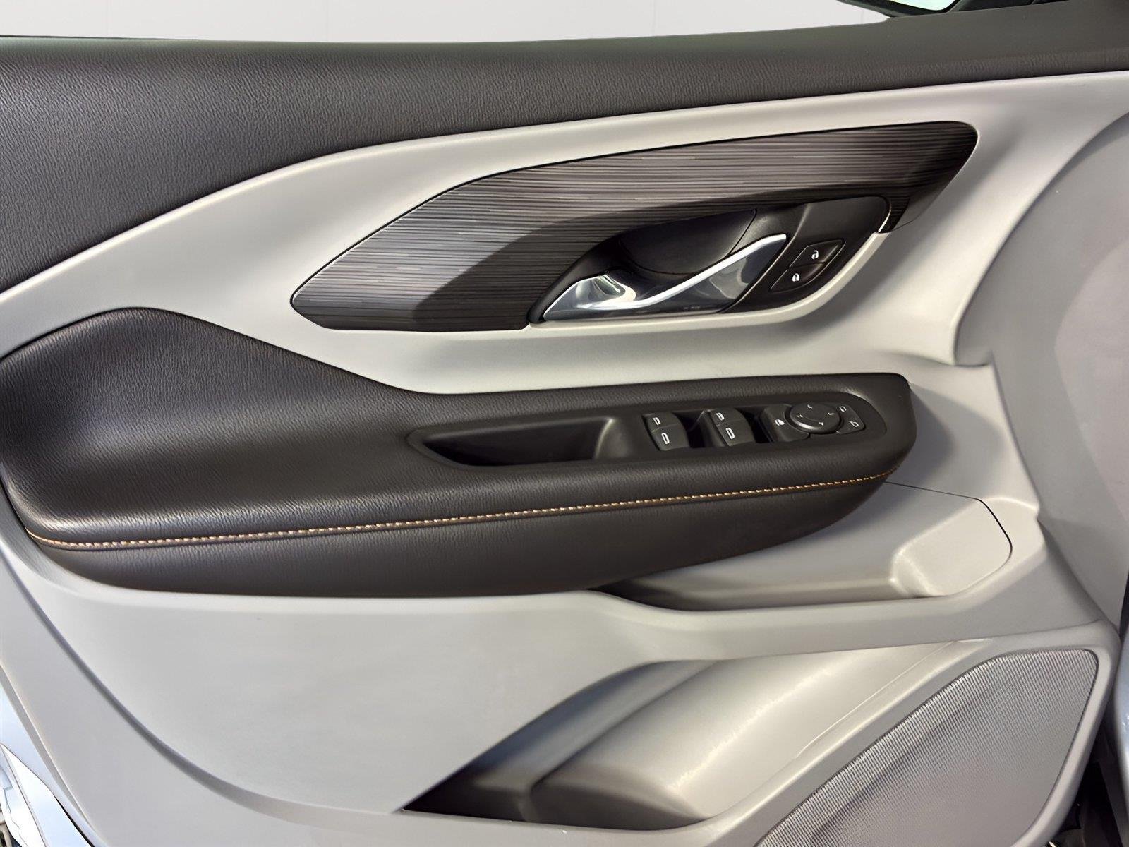 Used 2019 Quicksilver Metallic GMC SLT image 25