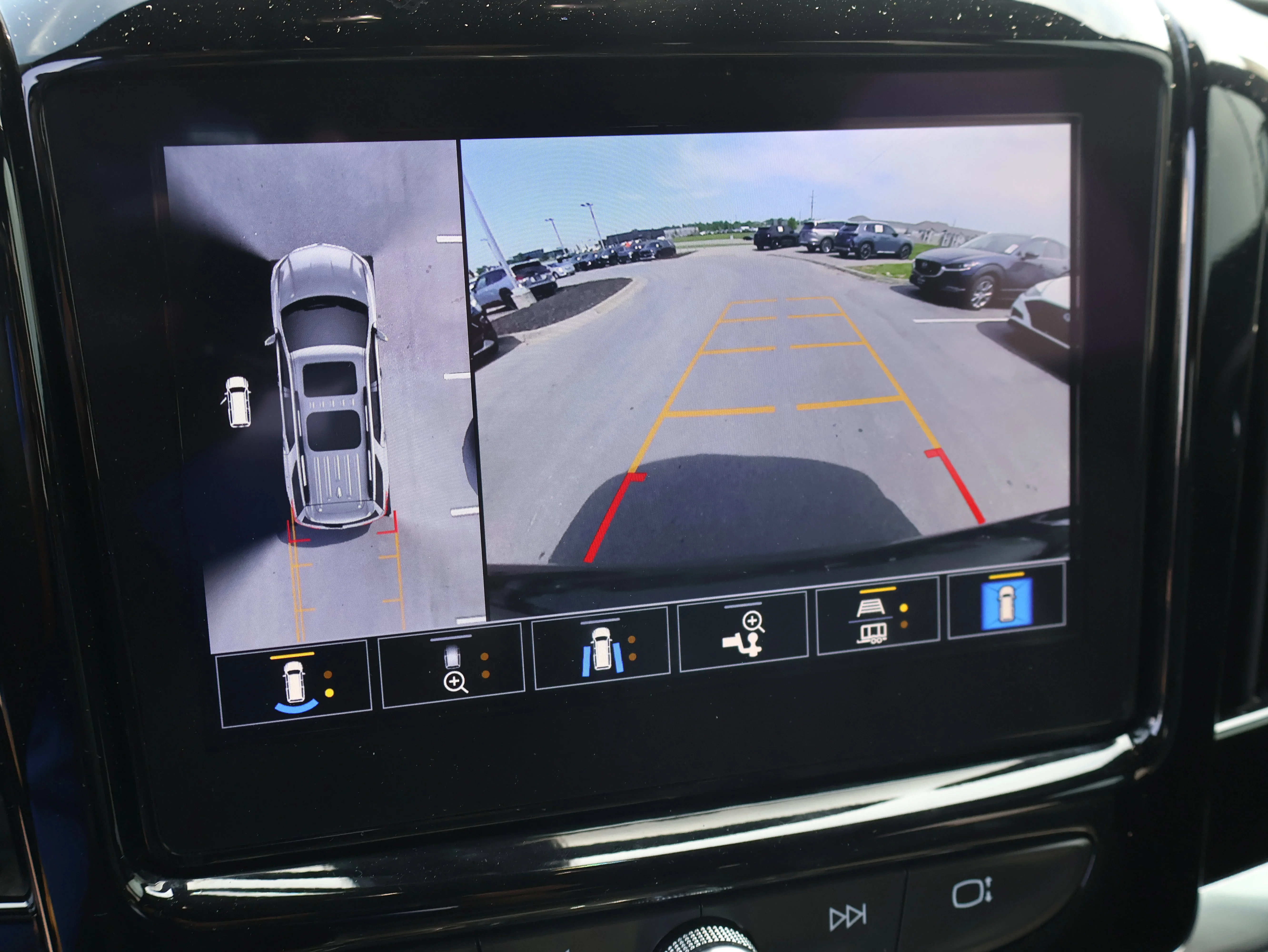 2023 Chevrolet Traverse Premier - Photo 29