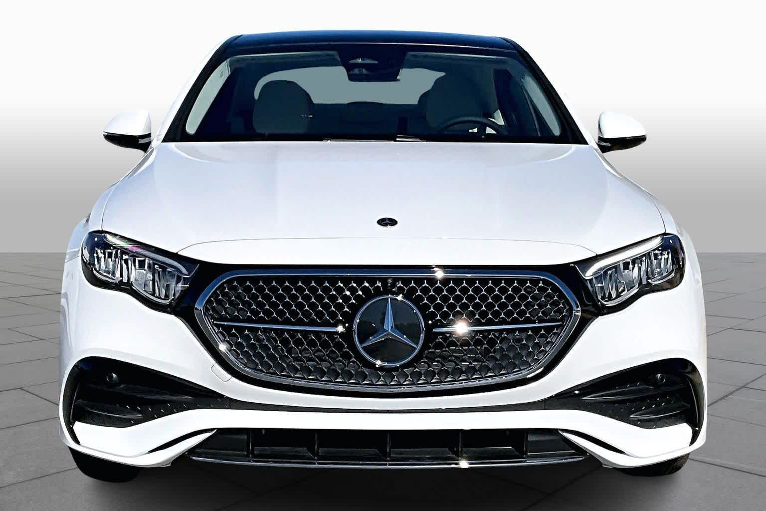 New 2026 Polar White Mercedes-Benz E 450 image 3