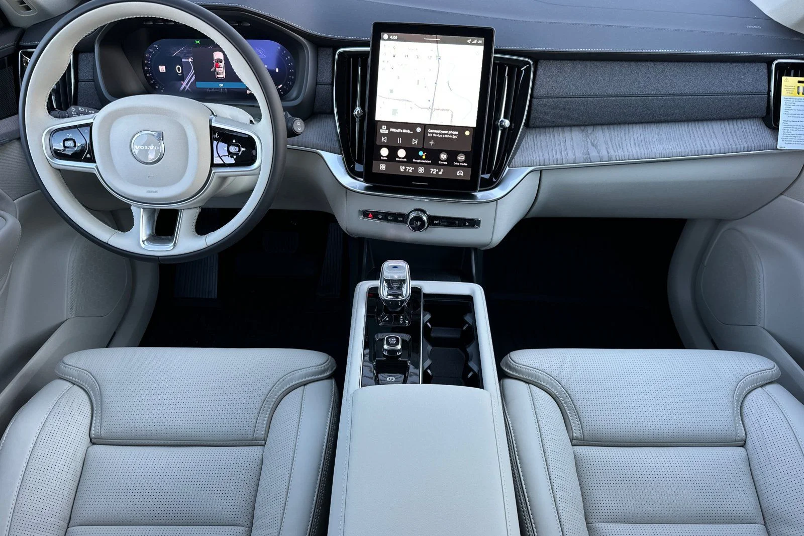 New 2026 Vapour Grey Volvo Ultra image 12
