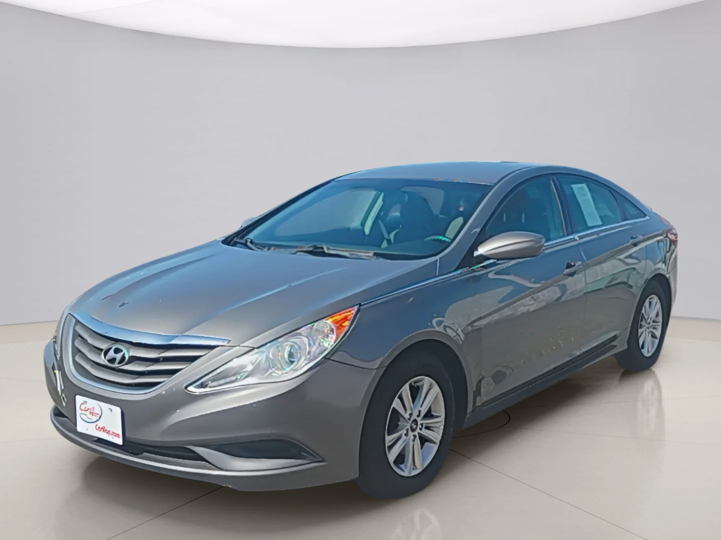 Used 2013 Gray Hyundai GLS image 1