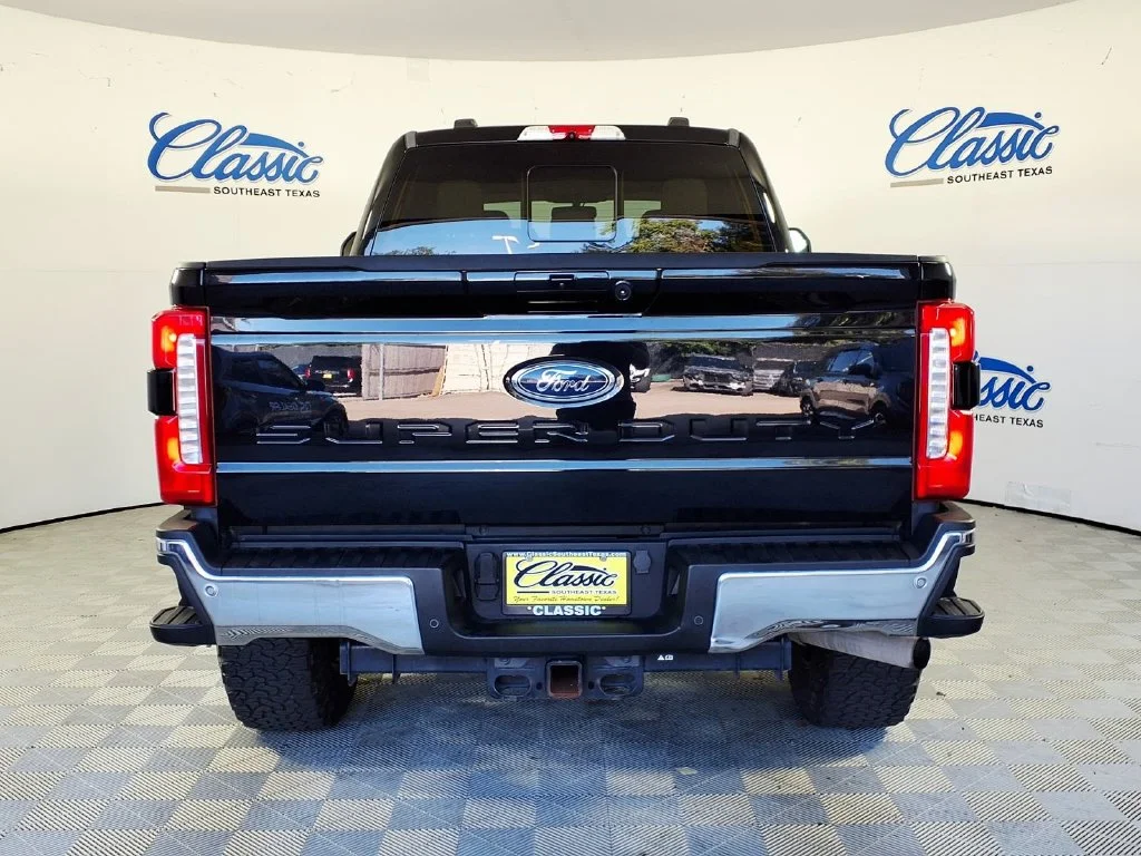 Used 2023 Black Ford Lariat image 4