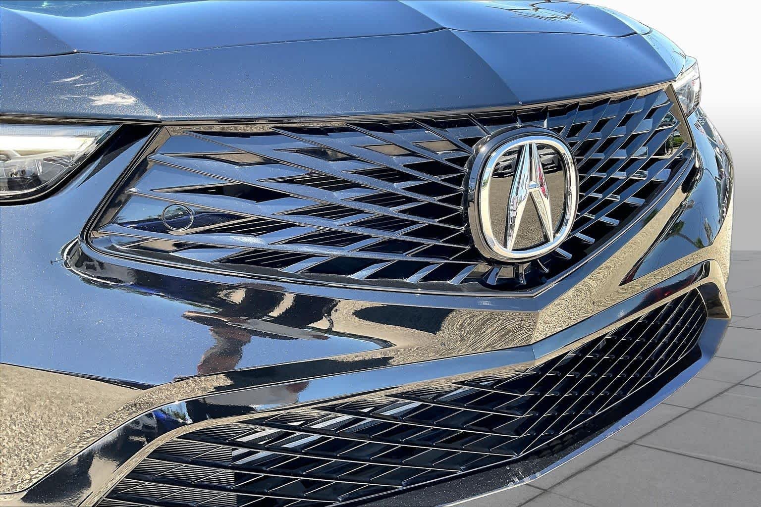 Used 2024 Majestic Black Pearl Acura w/A-Spec Package image 31