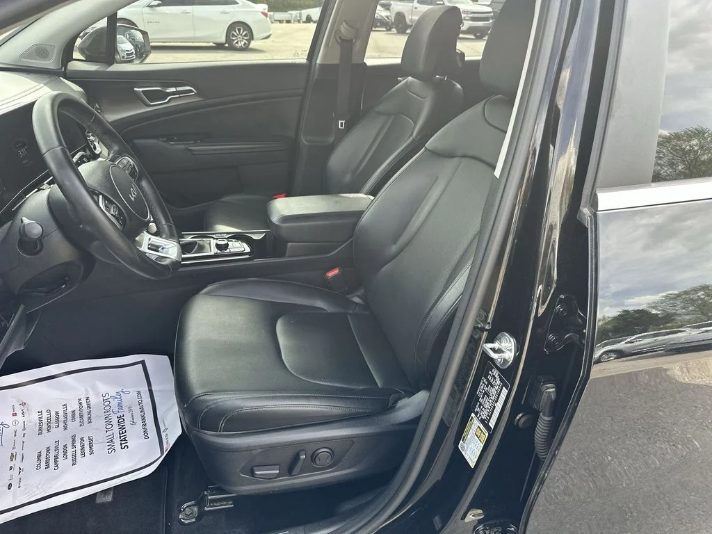 Used 2024 Black Kia EX image 11