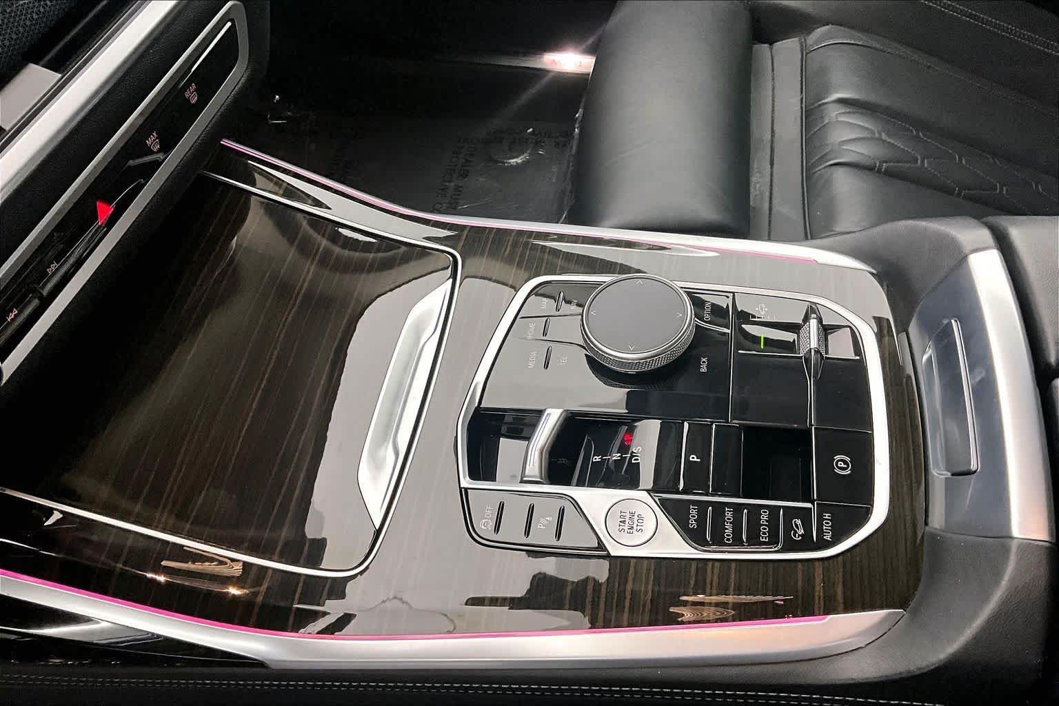 2023 BMW X7 40i - Photo 17