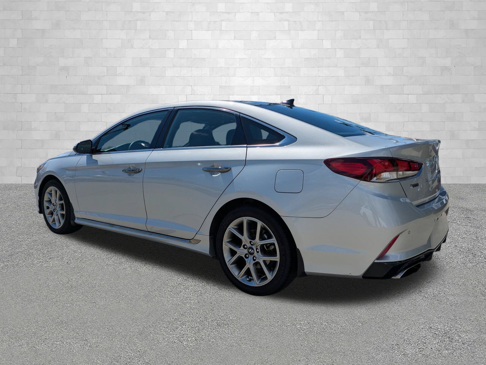 Used 2019 Symphony Silver Hyundai LIMITED image 4