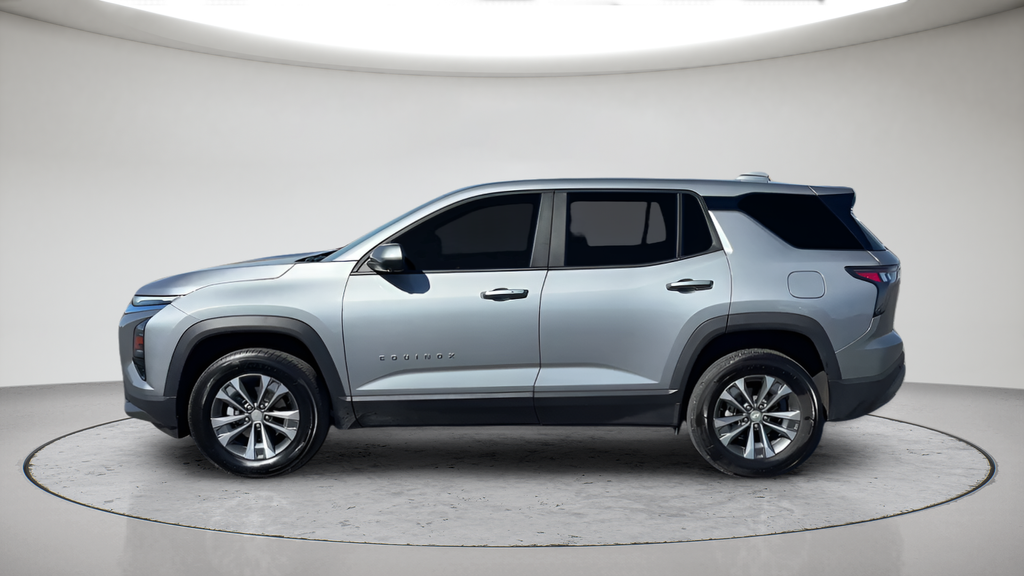 Used 2025 Gray Chevrolet LT image 9