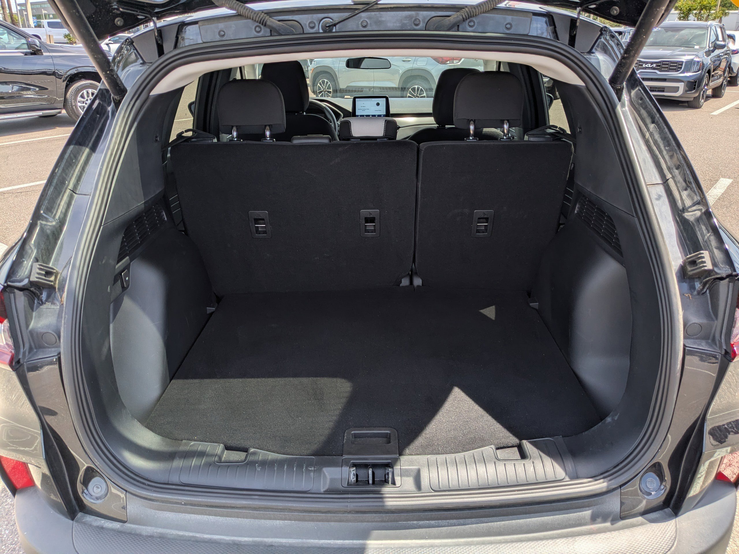 Used 2024  Ford Active image 12