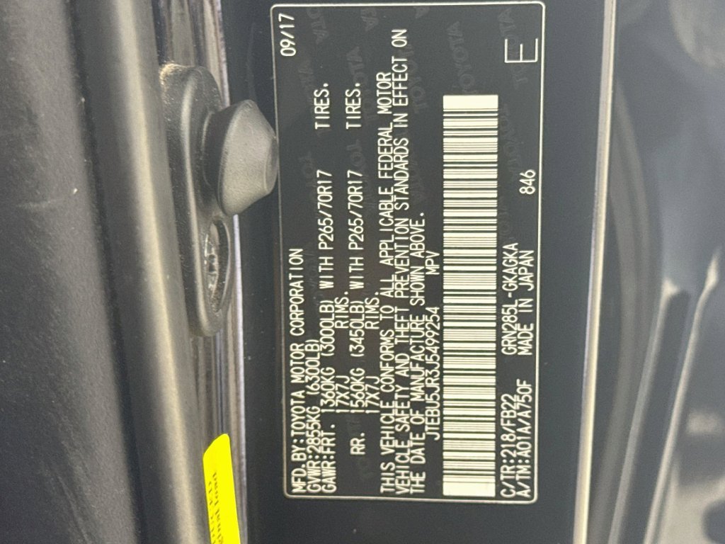 Used 2018 Midnight Black Metallic Toyota SR5 image 36