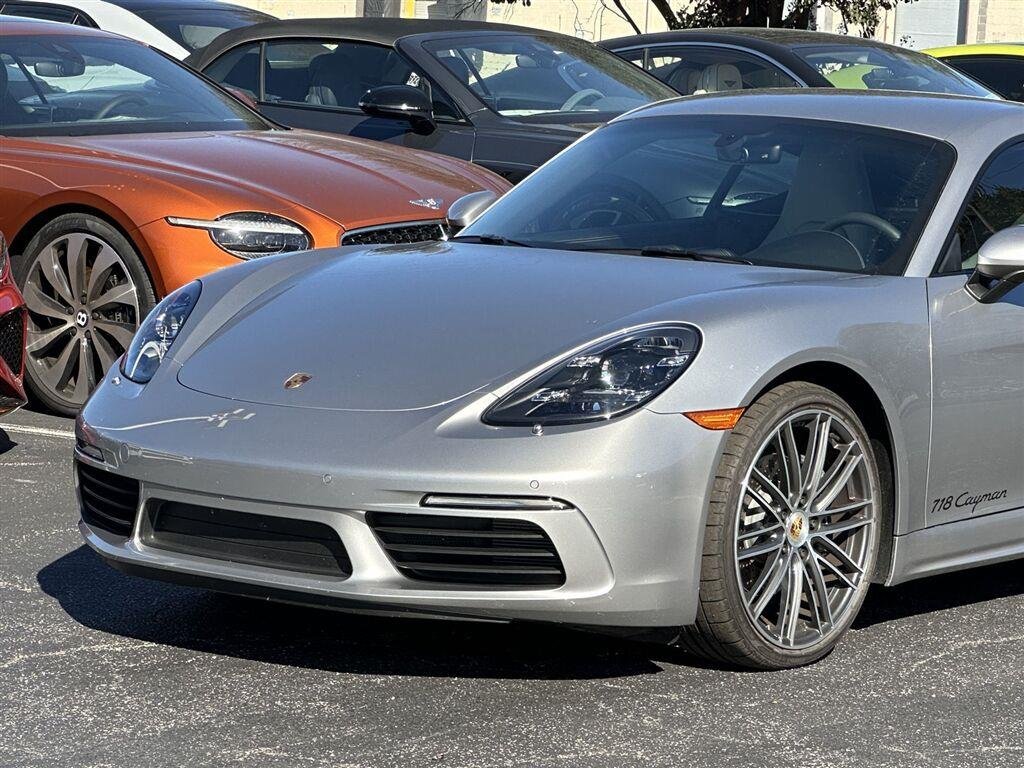 Used 2024  Porsche Style Edition image 41
