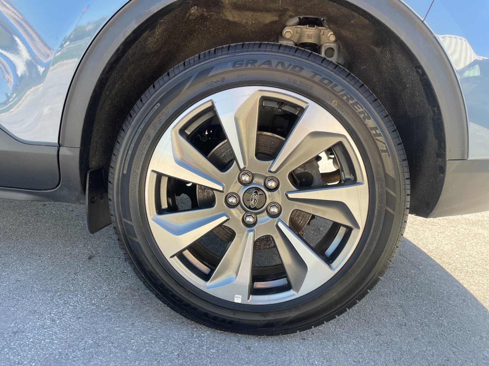 Used 2024  Ford Platinum image 31