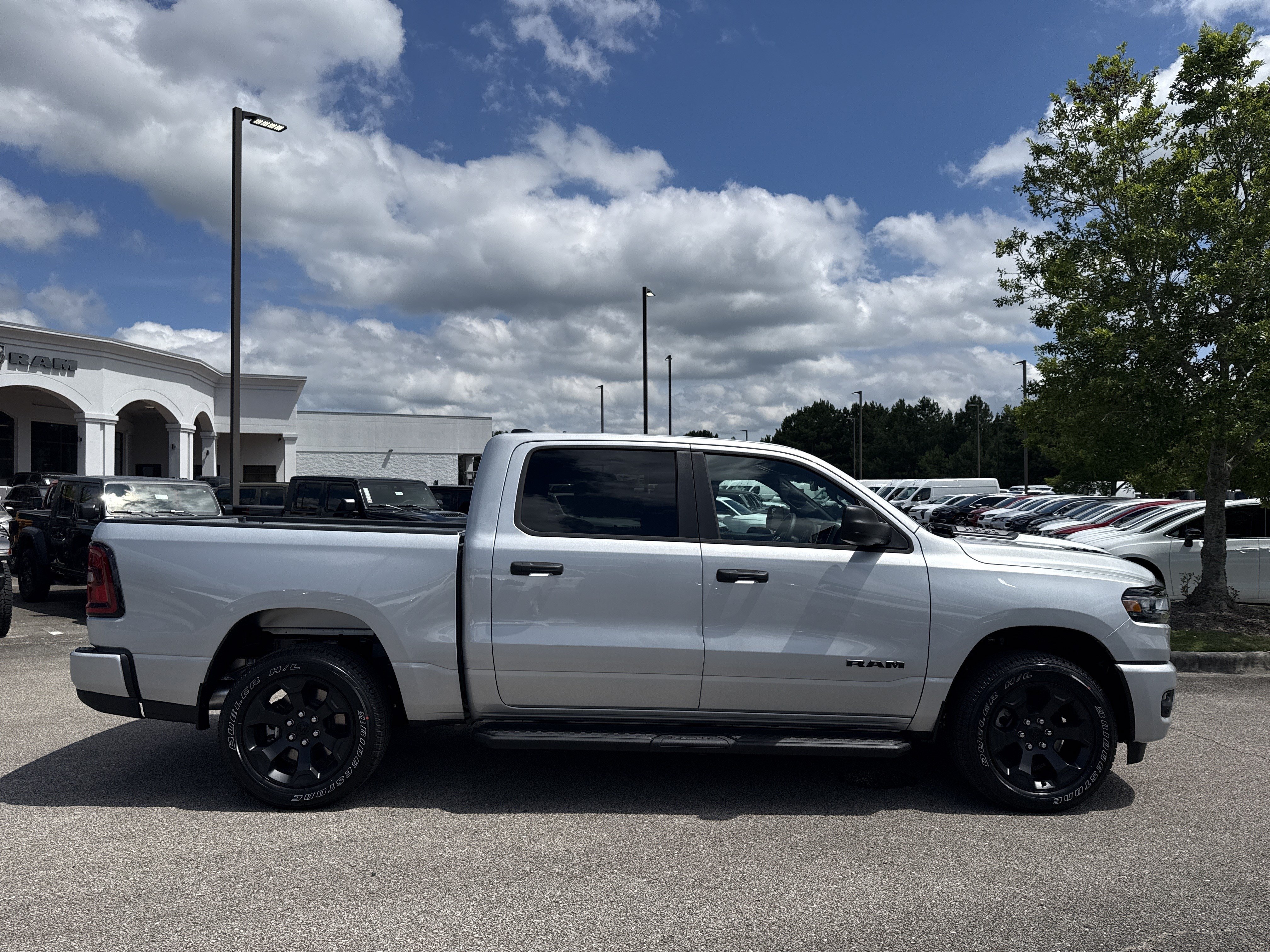 New 2026 Silver Zynith Exterior Paint RAM Express image 8