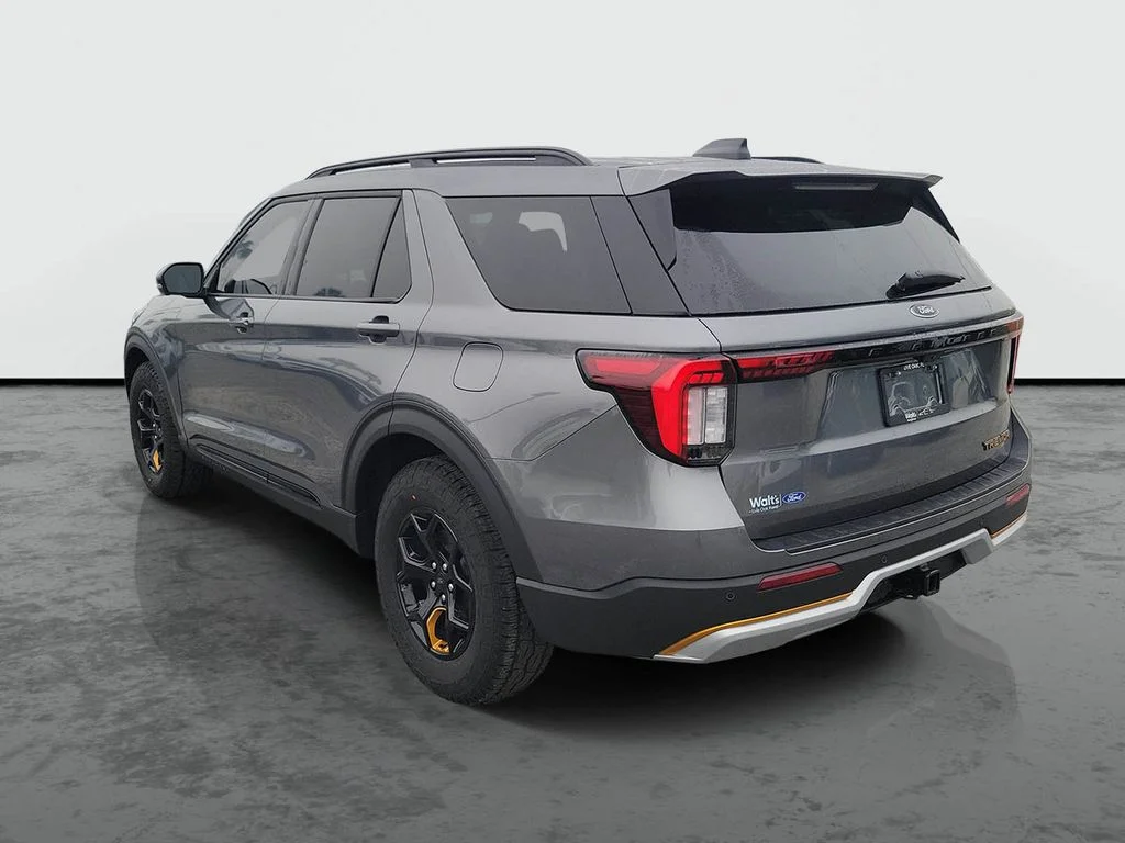 New 2026 Gray Ford Tremor image 3