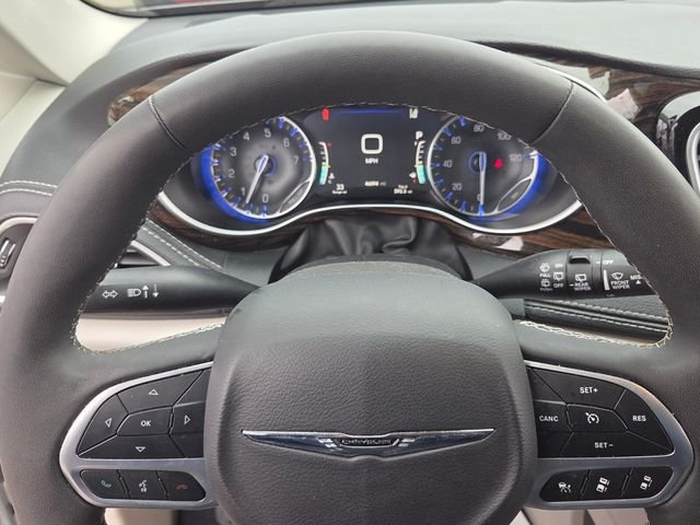 Used 2024 Silver Chrysler Limited image 22