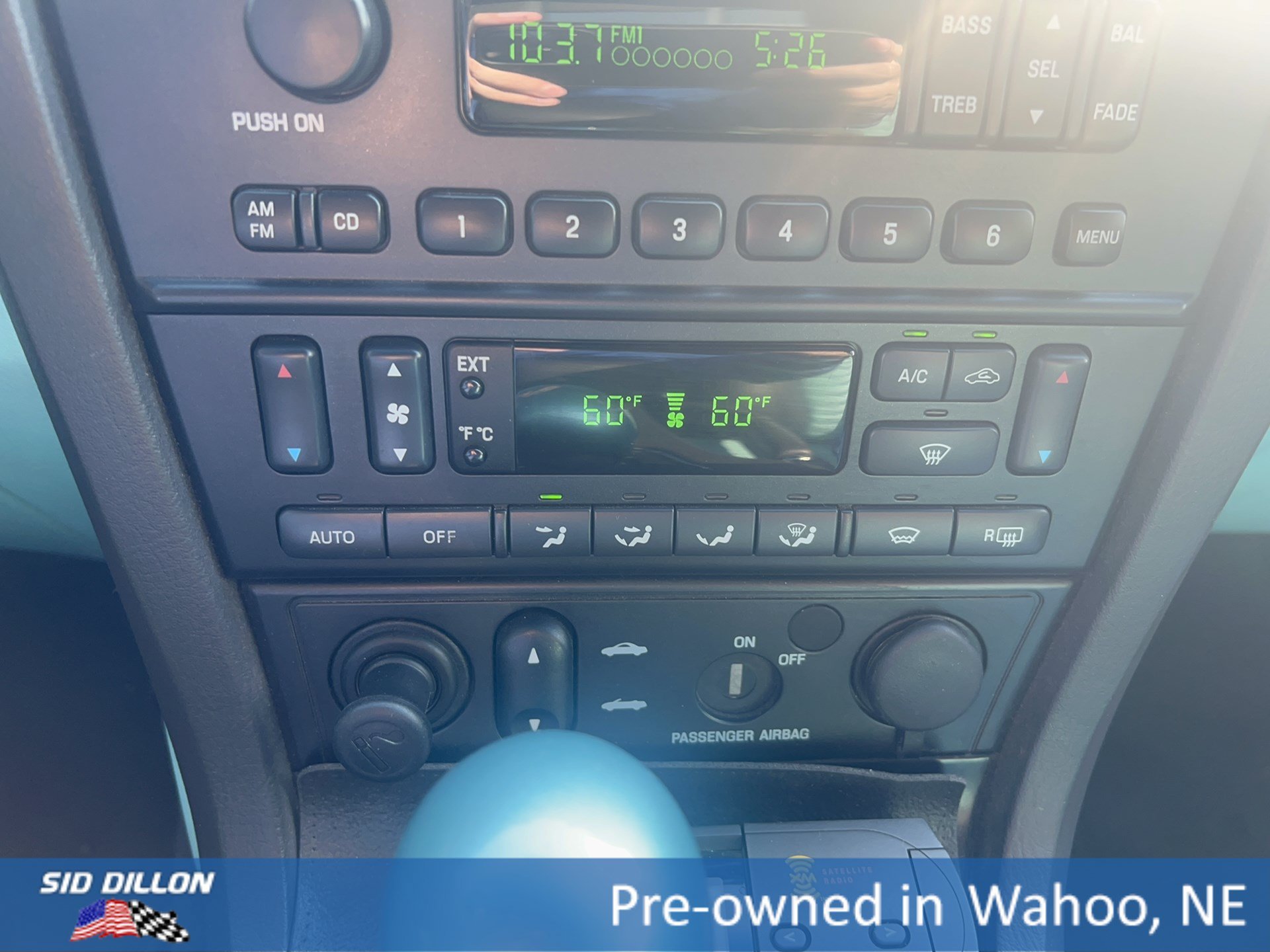Used 2002 Green Ford Deluxe image 15