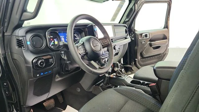 Used 2025 Black Jeep Rubicon 4xe image 15