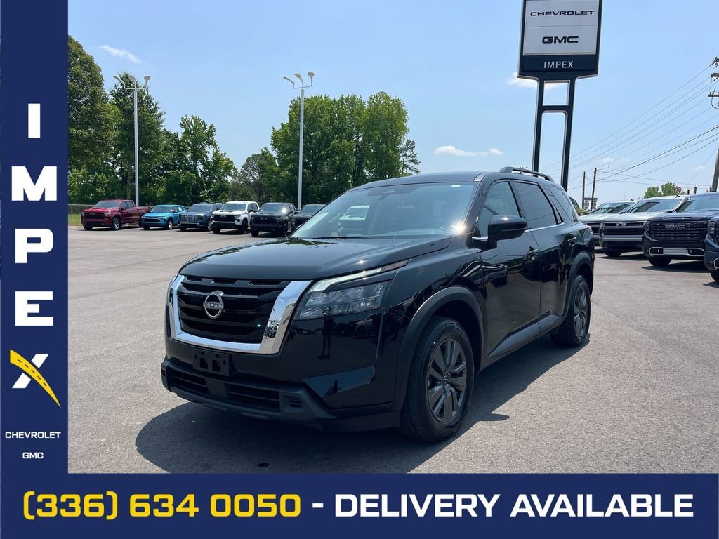 Black 2024 Nissan Pathfinder SV 4WD SUV / Crossover All-Wheel Drive