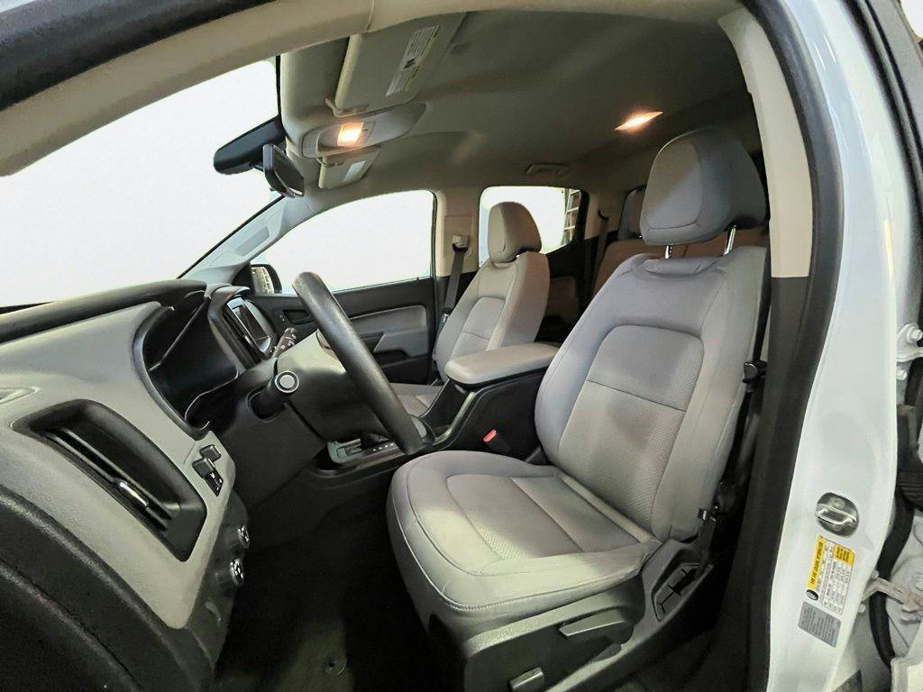 2017 Chevrolet Colorado Work Truck - Photo 9