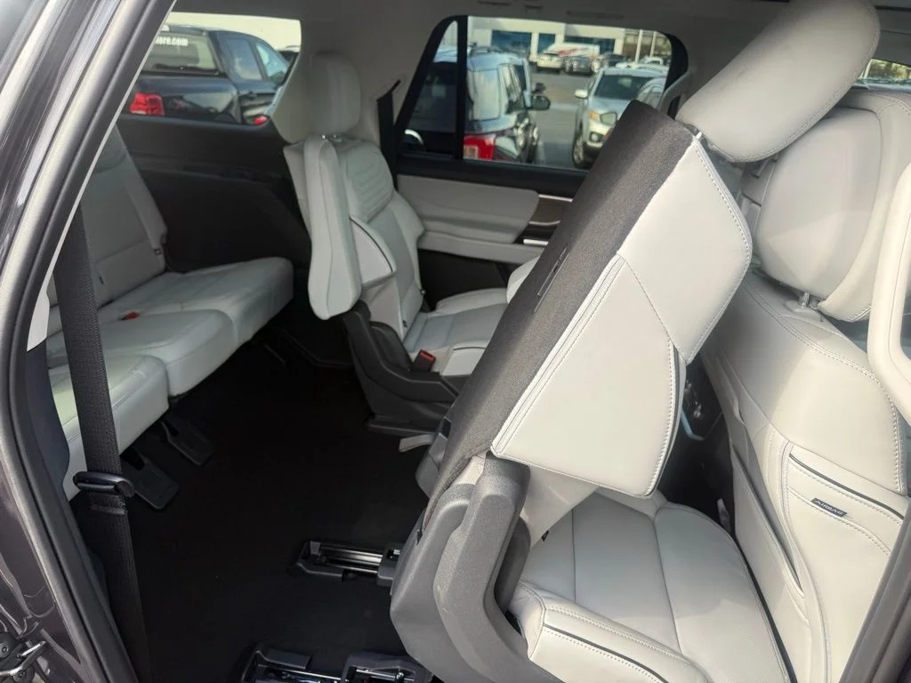 New 2026 Dark Matter Gray Metallic Ford MAX Platinum® image 69