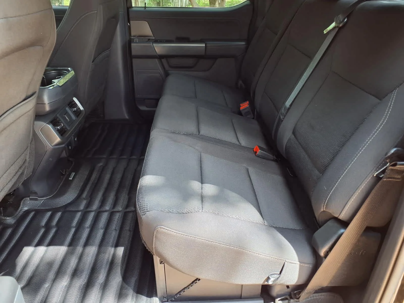 Used 2024  Ford XLT image 25