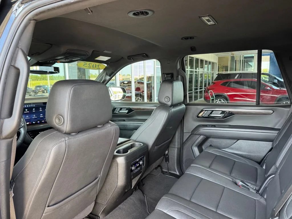 Used 2025 Black Chevrolet LT image 22