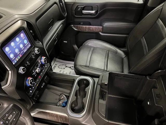 Used 2022 Black GMC Denali image 39