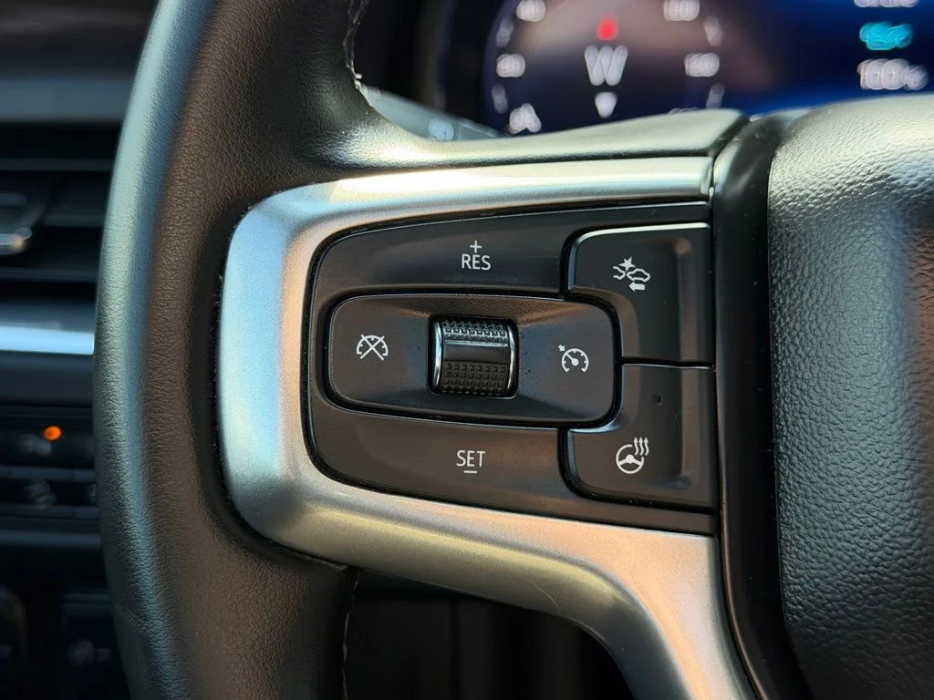 Used 2024 Gray Chevrolet Z71 image 18