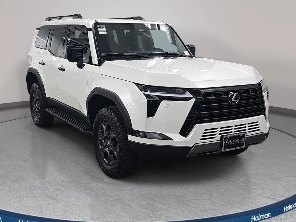 New 2026  Lexus 550 Overtrail+ image 3