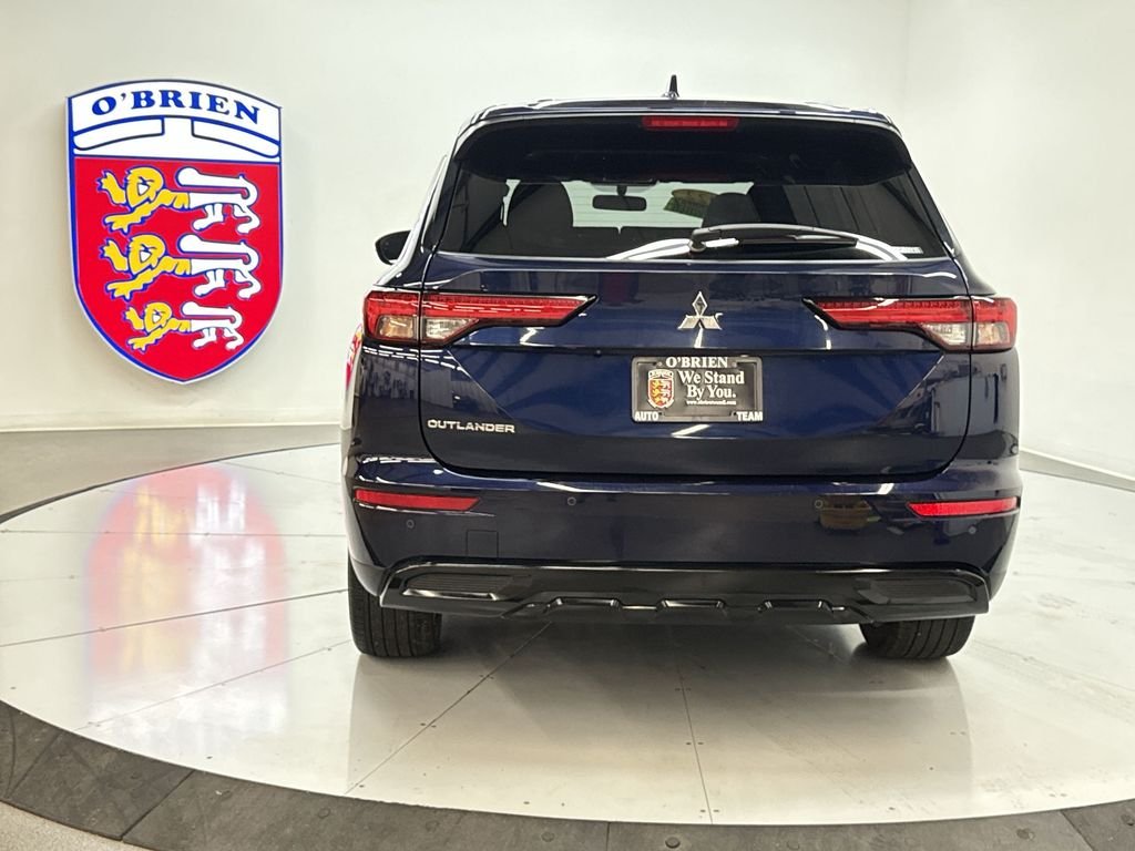 Used 2022 Cosmic Blue Metallic Mitsubishi  image 11