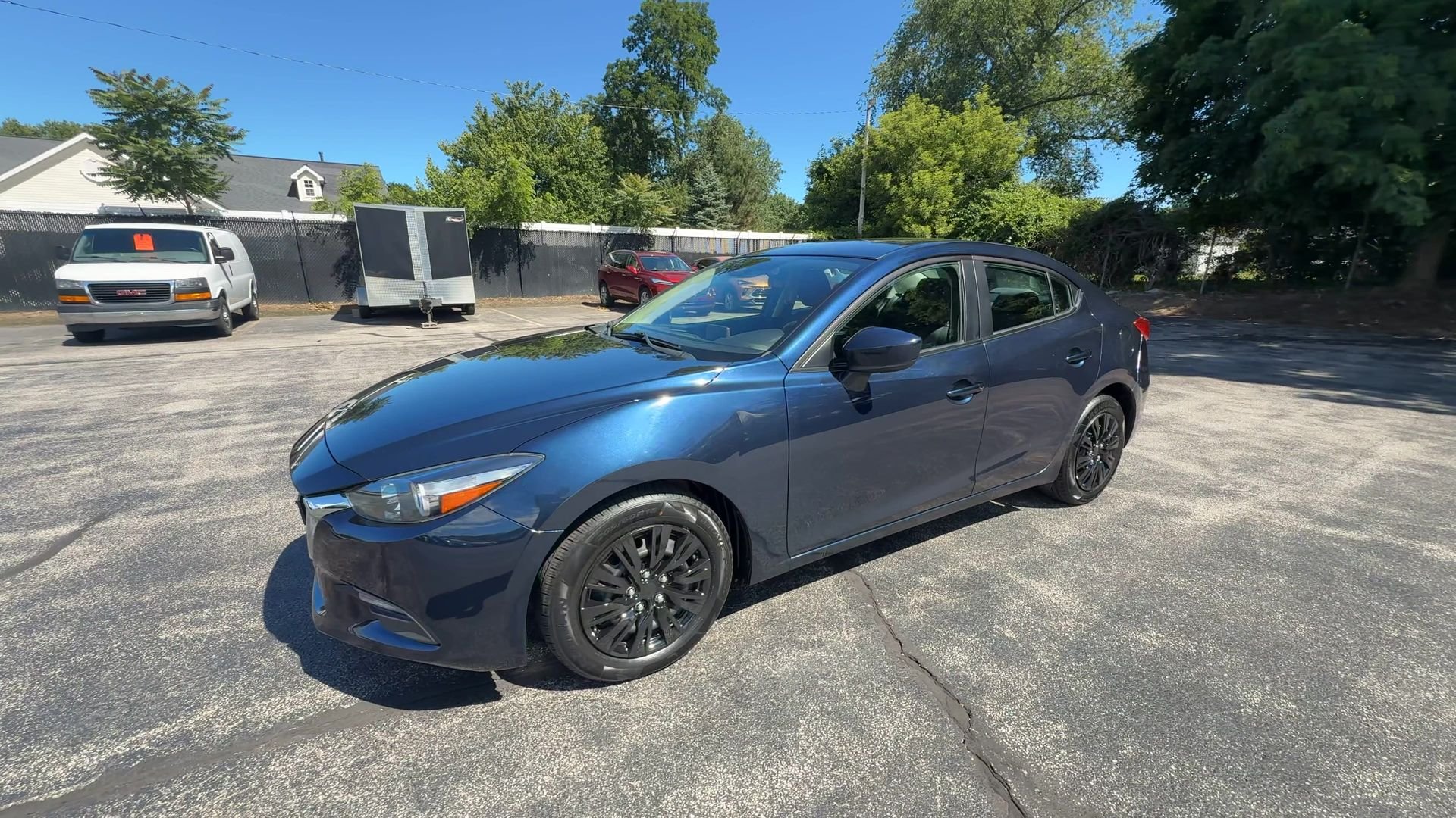 Used 2018 Blue Mazda Sport image 4