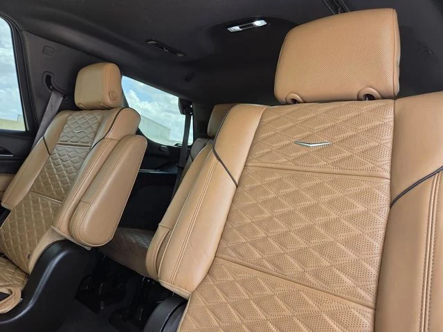 Used 2022 White Cadillac Premium Luxury image 30