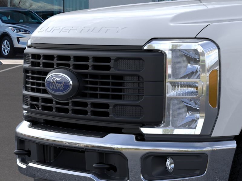 New 2026 Oxford White Ford XL image 18