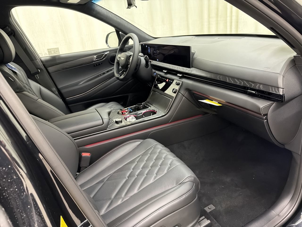 New 2026 Vik Black Genesis 3.5T E-SC MHEV PRESTIGE BLACK image 15
