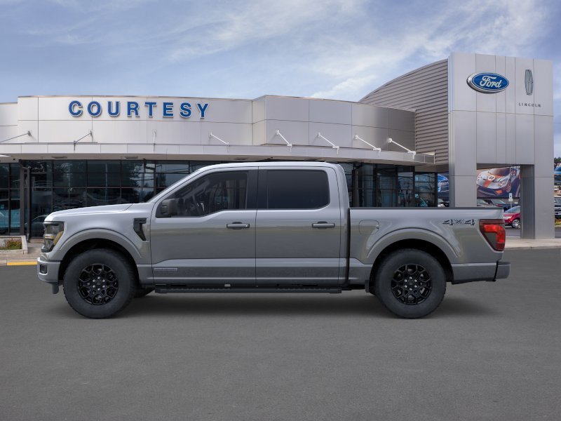 New 2026 Carbonized Gray Metallic Ford XLT image 3