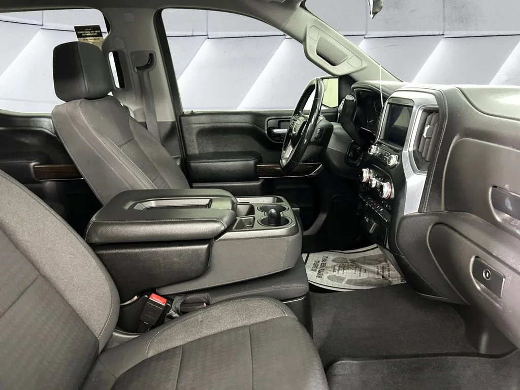 Used 2020 Blue GMC Elevation image 13