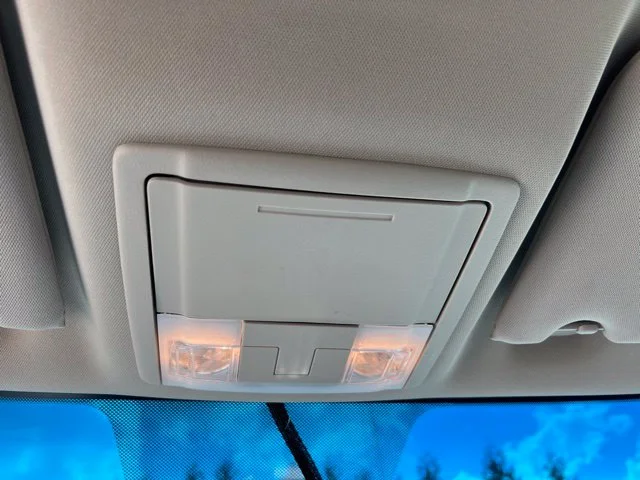 Used 2009 Silver Ford SEL image 18