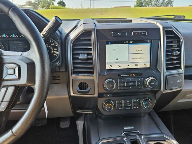 Used 2018 White Ford XLT image 17