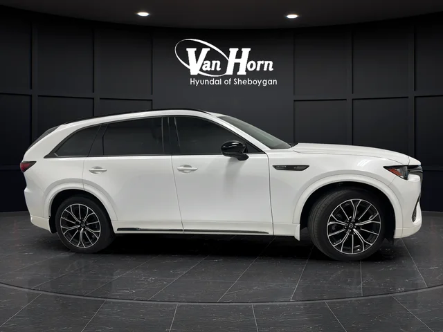 Used 2025 White Mazda 3.3 Turbo S Premium image 8