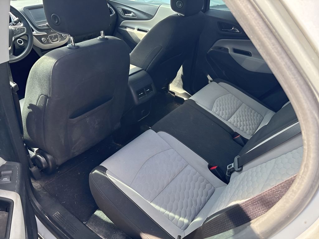 Used 2018 SILVER ICE METALLIC Chevrolet LS image 4