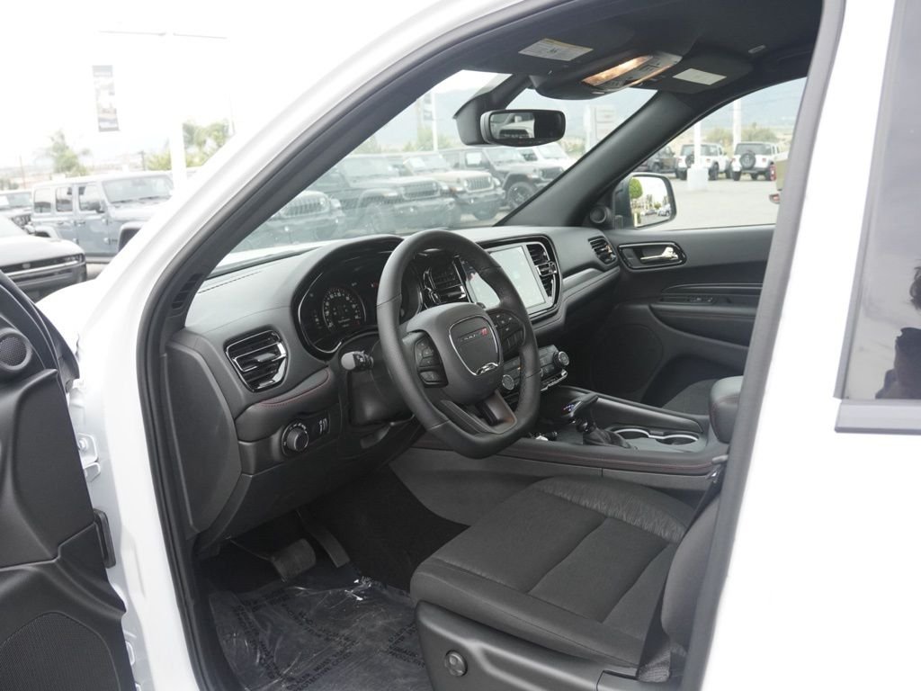 New 2026 White Knuckle Clear-Coat Exterior Paint Dodge GT HEMI V8 image 20