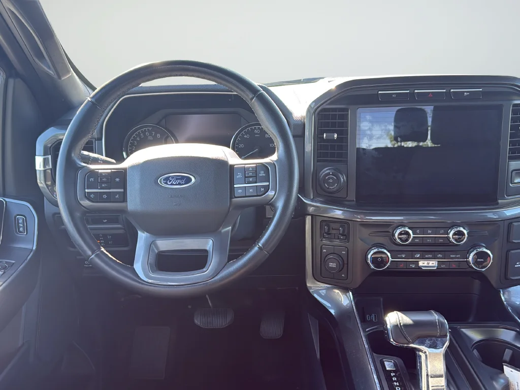 Used 2023 Gray Ford XLT image 9