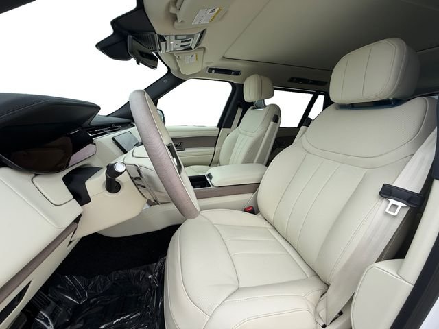 New 2026 Ostuni Pearl White Land Rover SE image 10