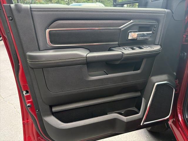 New 2026 Molten Red Pearl-Coat Exterior Paint RAM LARAMIE image 38