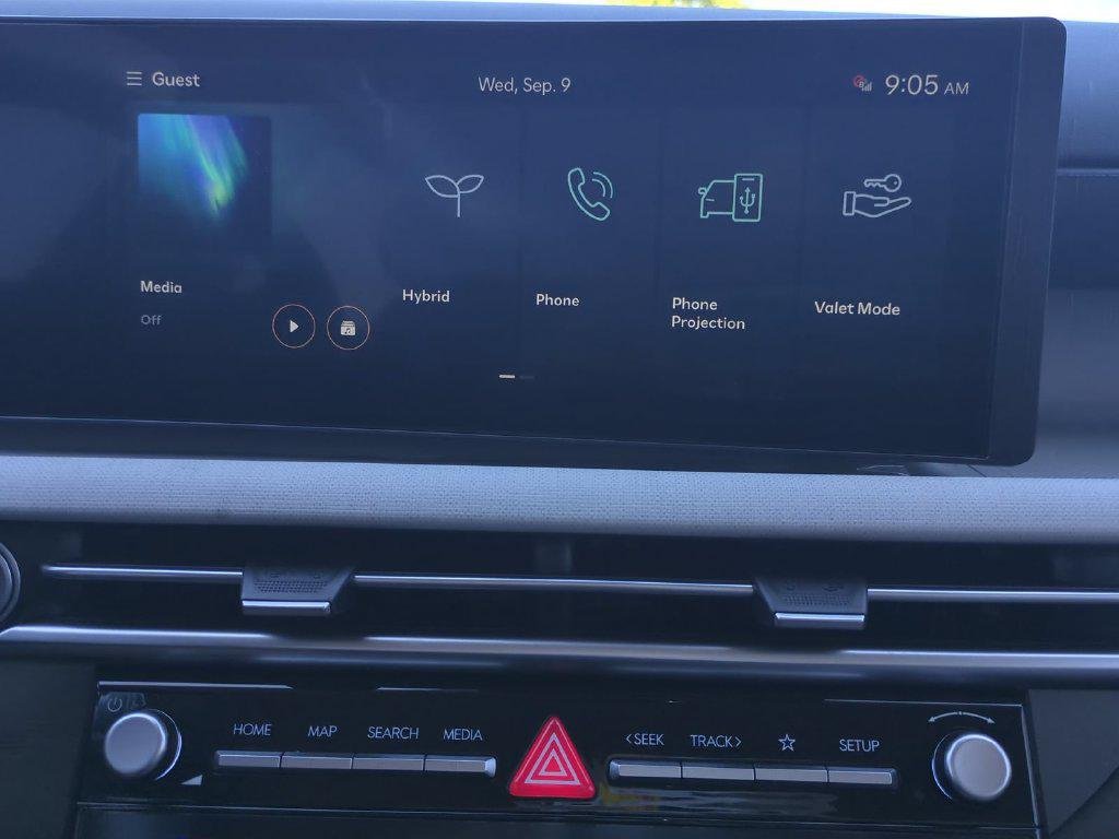 New 2026 White Hyundai SEL Convenience image 21