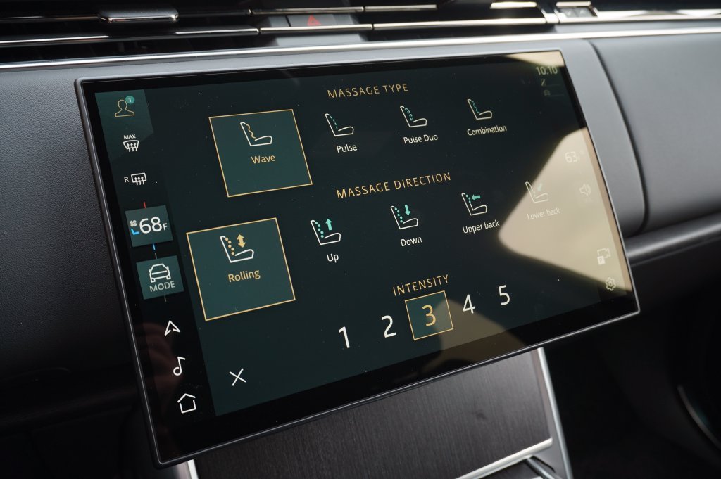 New 2026 Santorini Black Land Rover SE image 28